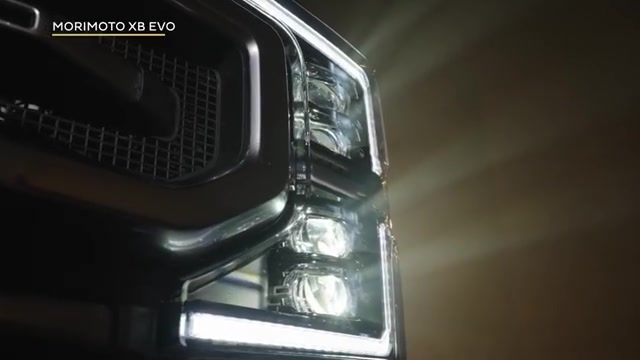 Four bi-LED type one Ichikoh optics projectors inside the XB Evo headlight